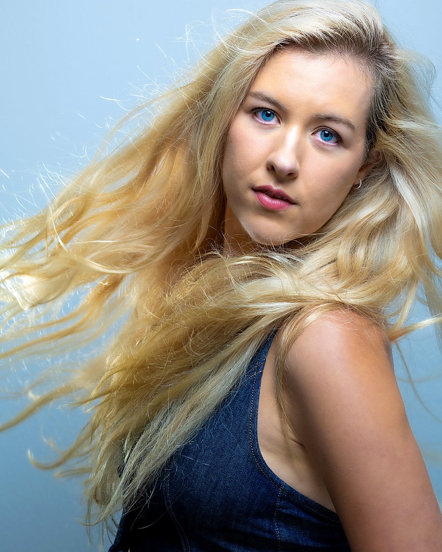 Actress headshot Los Angeles