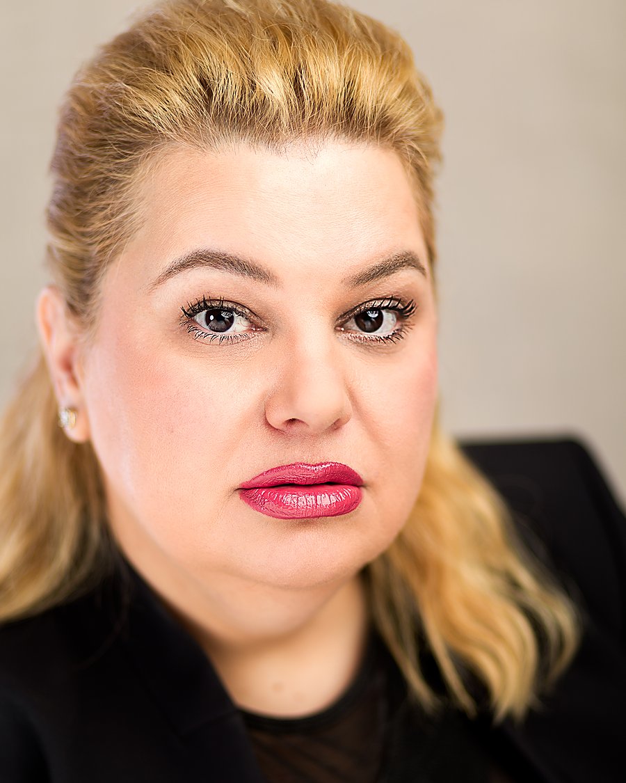 Actress headshot Los Angeles